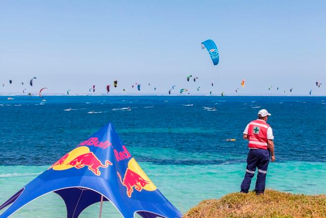 Rottnest departure – Red Bull Lighthouse to Leighton Race © Janine Pittaway
